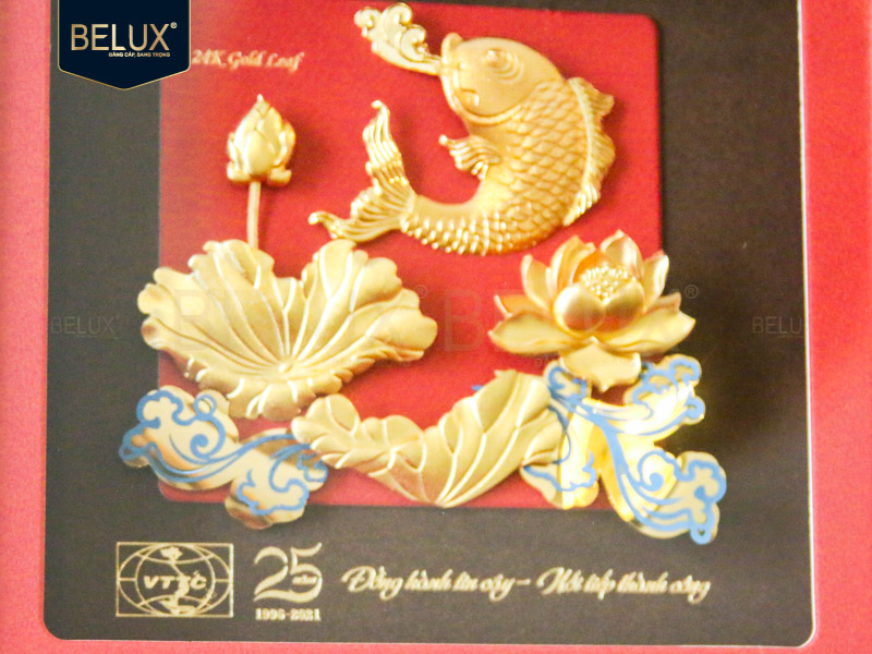 Lô 300 tranh cá chép hóa rồng dát vàng 24k 24x24cm VTTC thiết kế theo yêu cầu